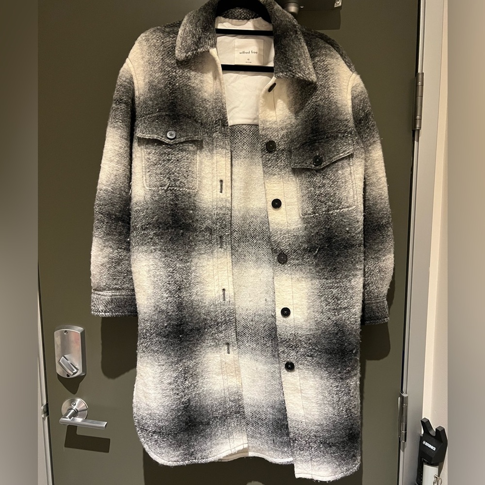 Aritzia Wilfred Free The Ganna Long Shirt Jacket